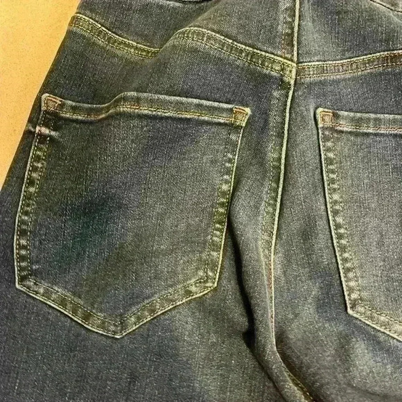 Express flare high waisted jeans distressed - Picture 12 of 15